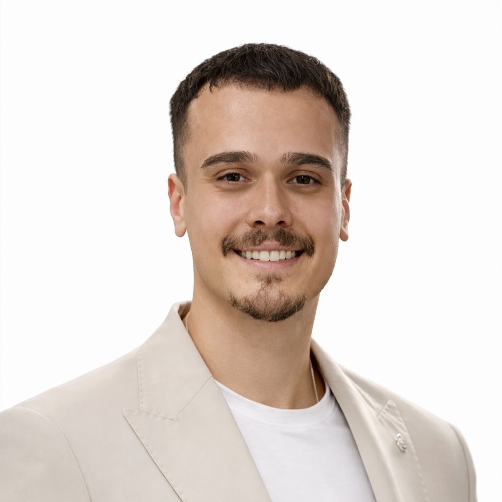 Hüseyn Kuzucu Türkiye Satış Meneceri Sales Manger